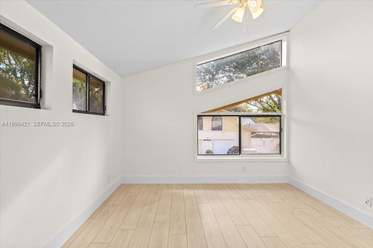 WESTWOOD LAKES 4 WESTWOOD - Residential