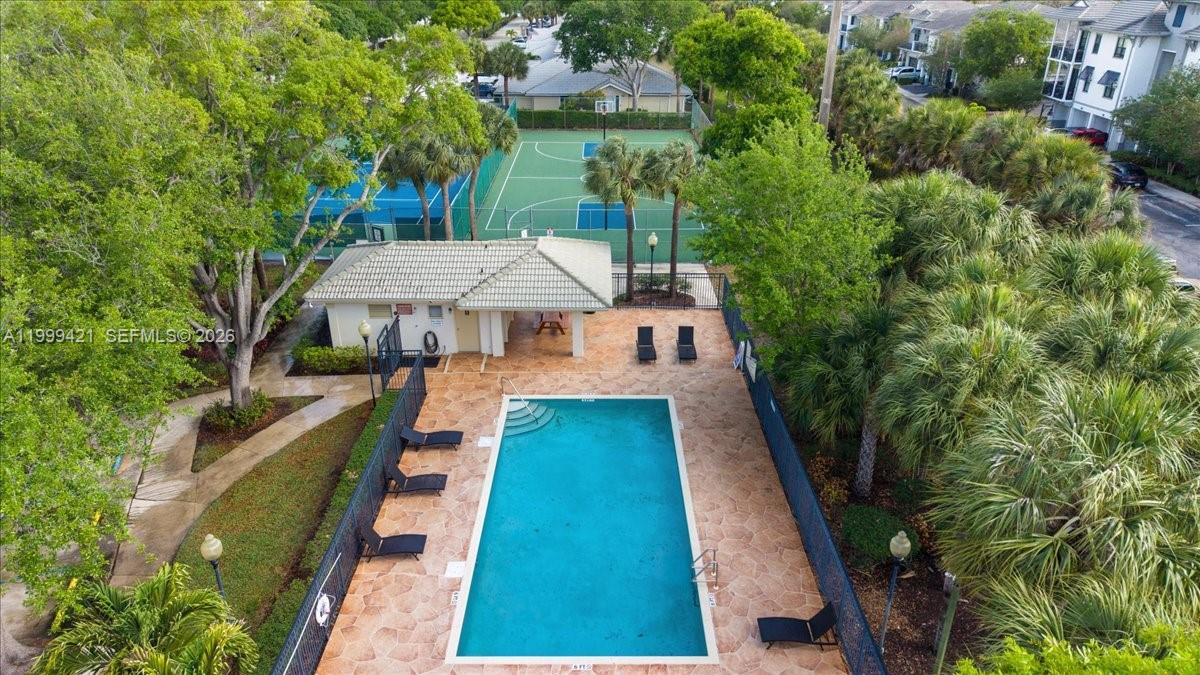 WESTWOOD LAKES 4 WESTWOOD - Residential