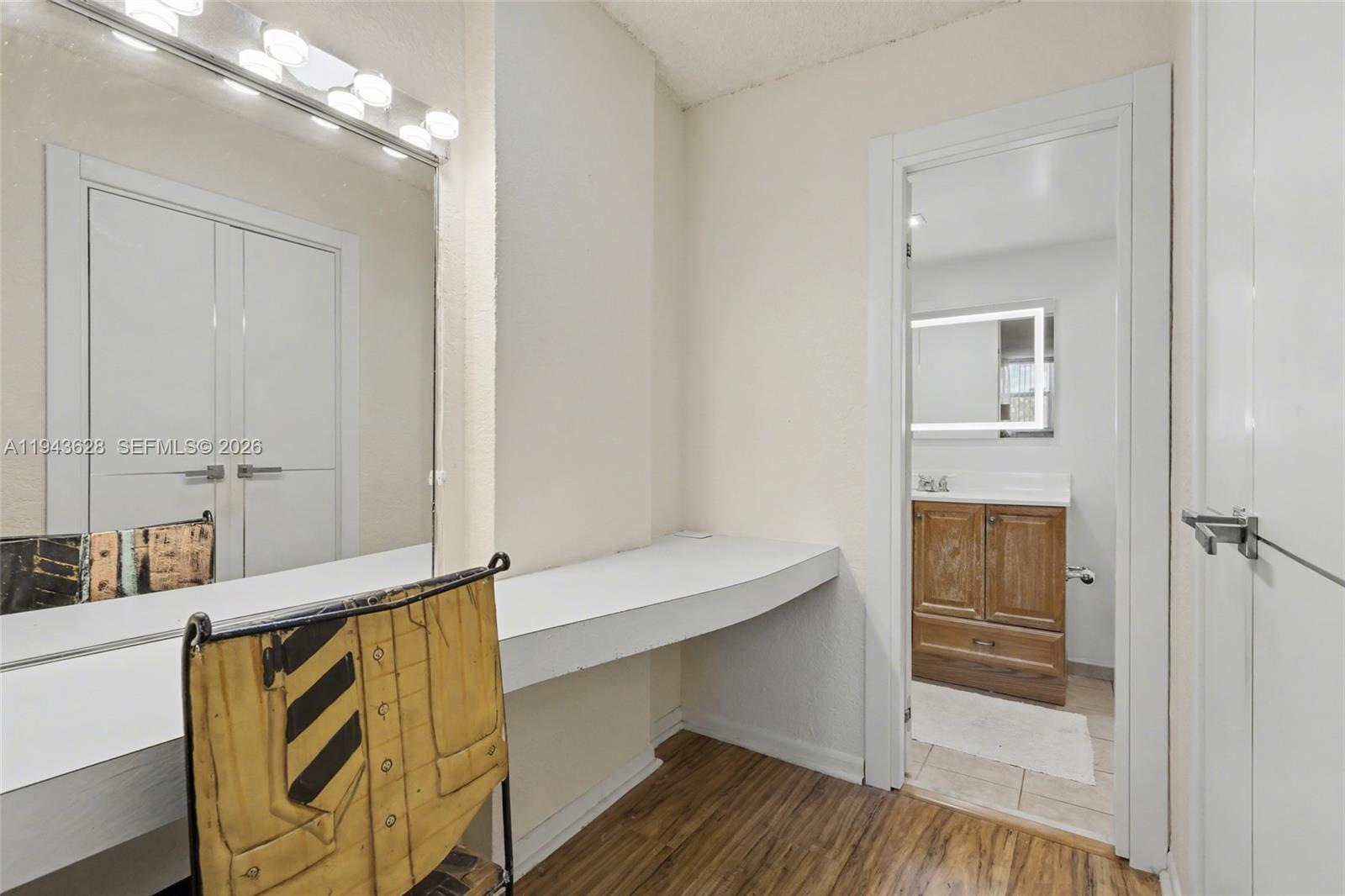 VICTORIA TOWERS CONDO - Residential