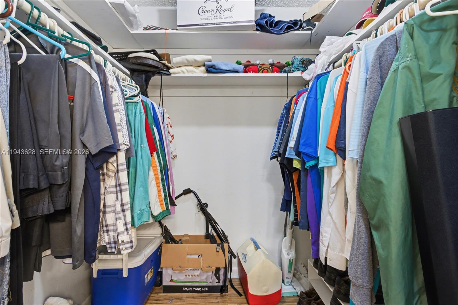 VICTORIA TOWERS CONDO - Residential