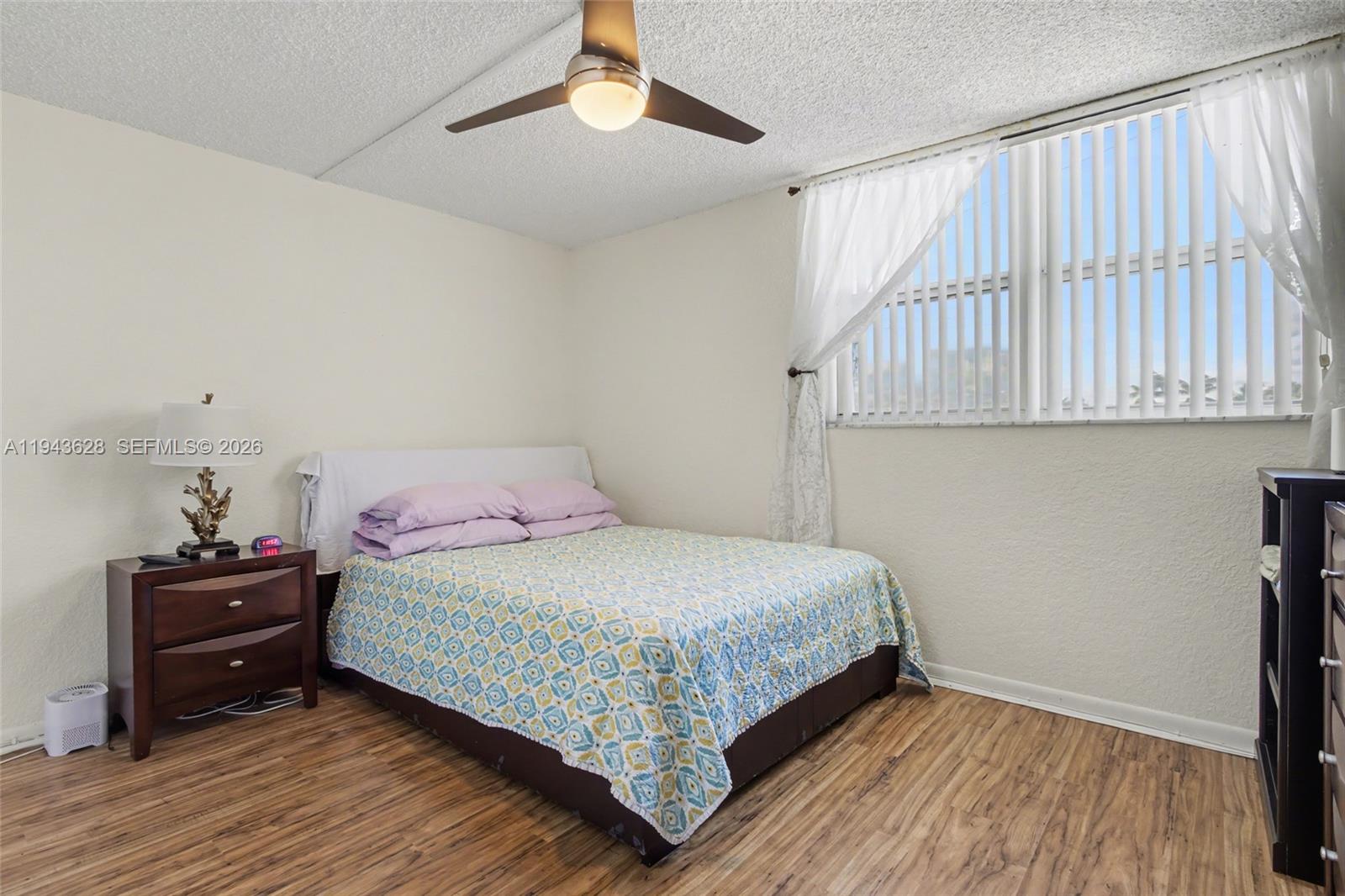 VICTORIA TOWERS CONDO - Residential