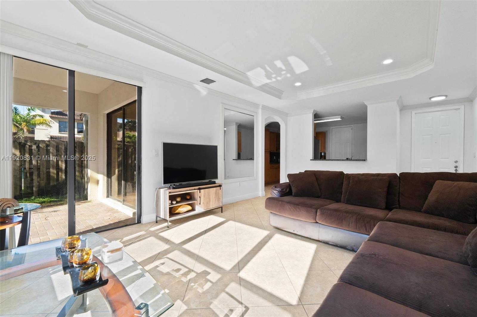 TRELLIS AT BAYSHORE - Residential