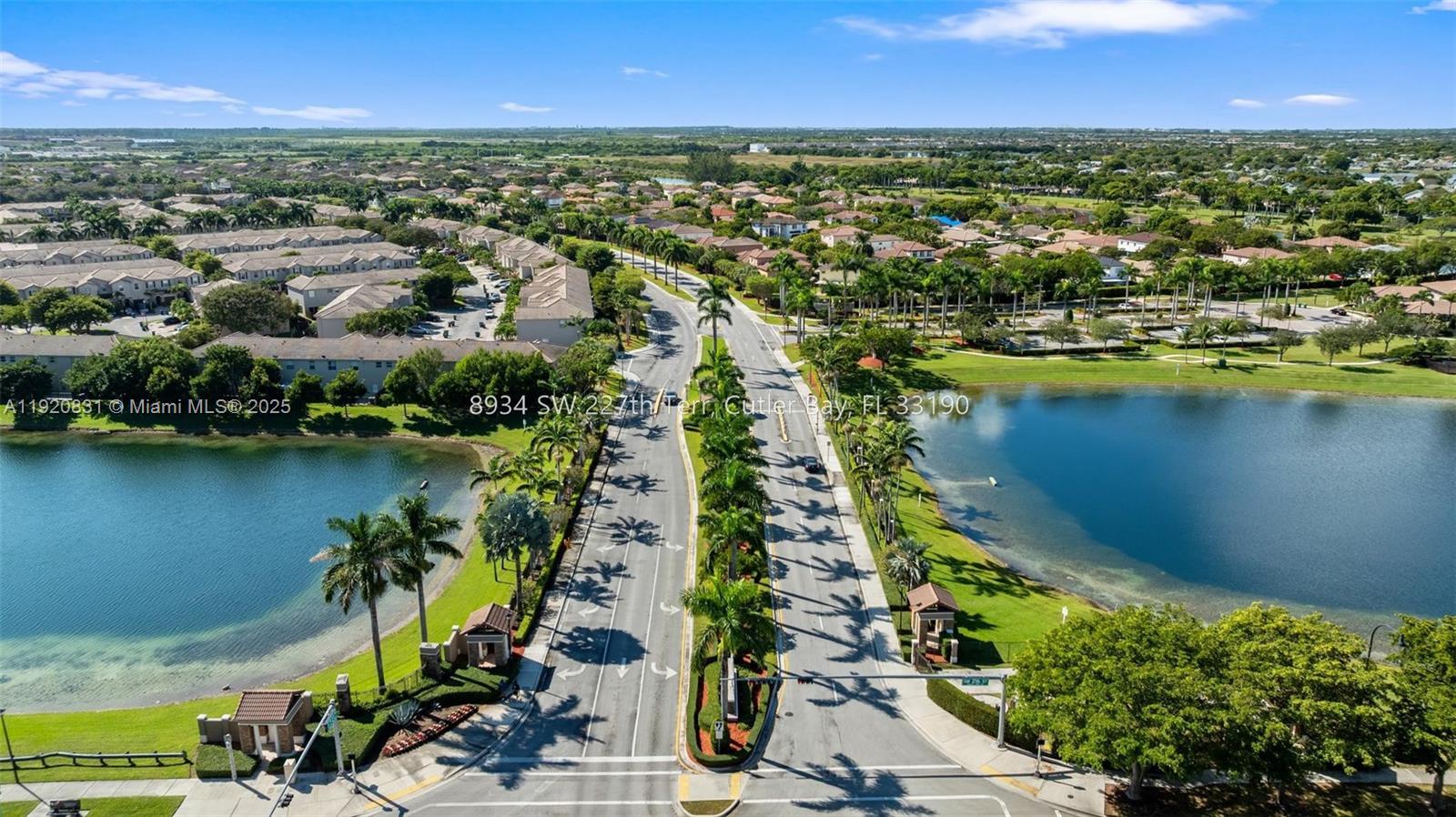 TRELLIS AT BAYSHORE - Residential