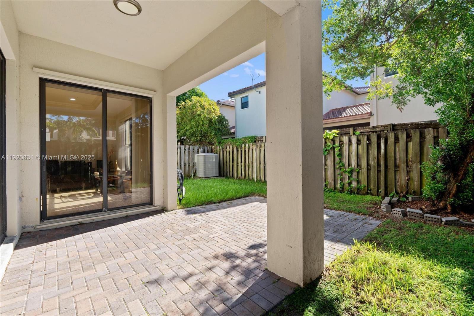 TRELLIS AT BAYSHORE - Residential