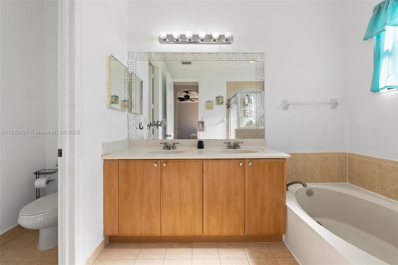 TRELLIS AT BAYSHORE - Residential