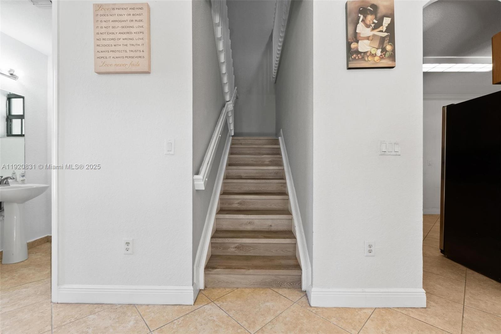 TRELLIS AT BAYSHORE - Residential