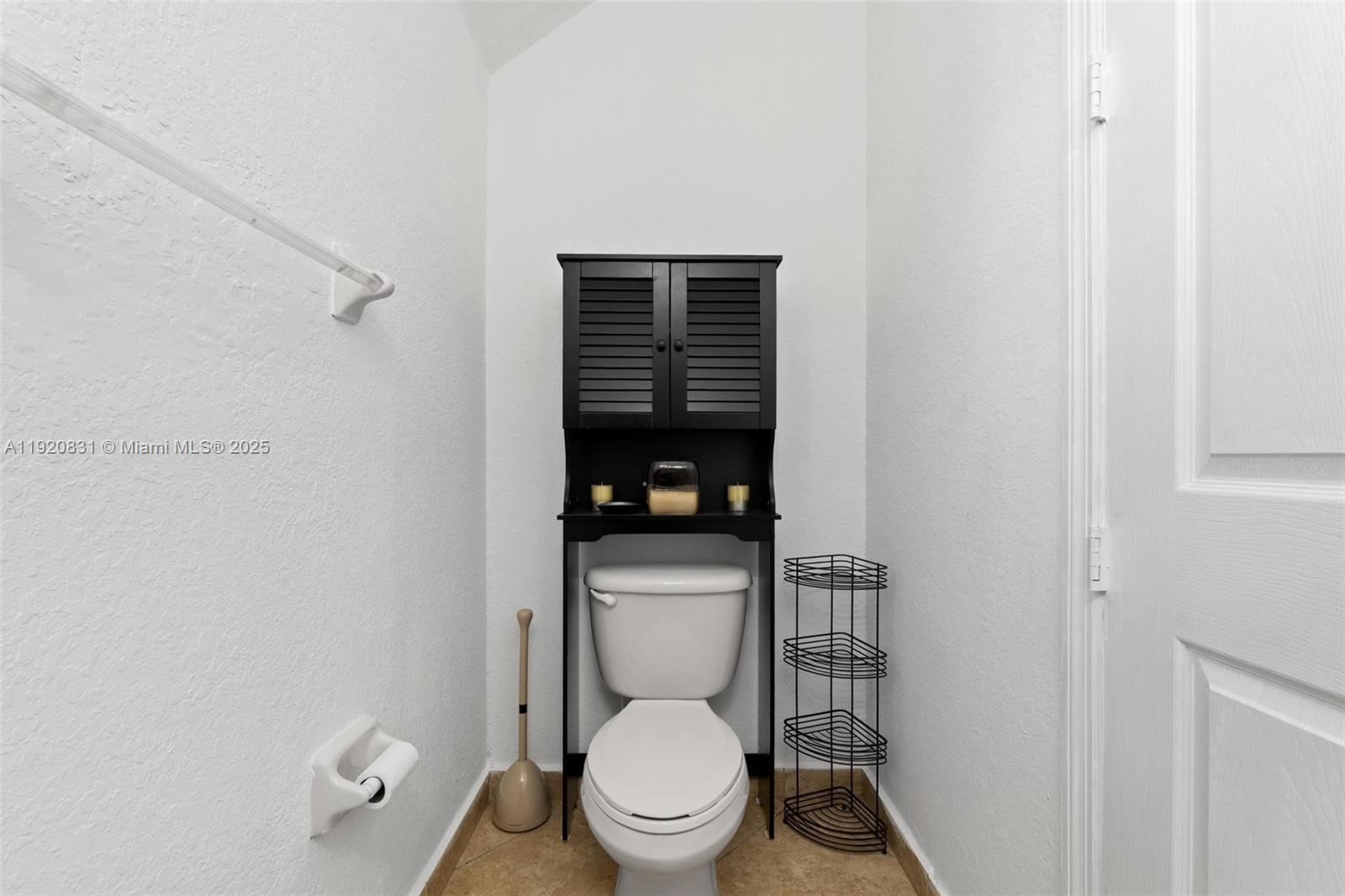 TRELLIS AT BAYSHORE - Residential