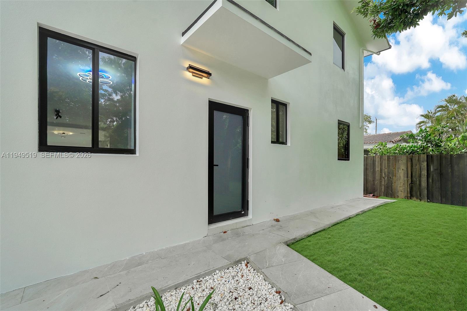 TRAIL PARK - Residential