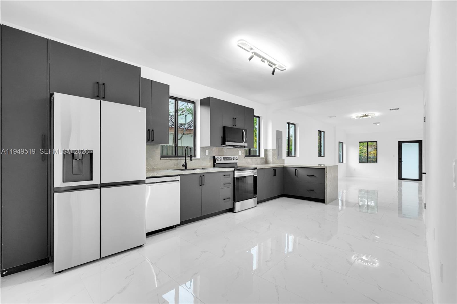 TRAIL PARK - Residential