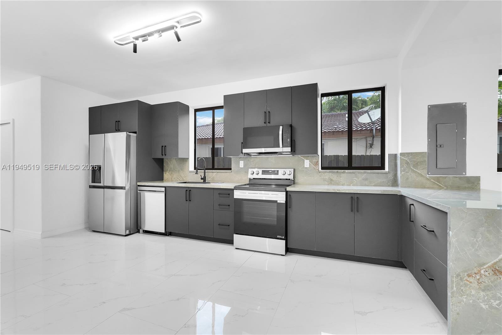 TRAIL PARK - Residential