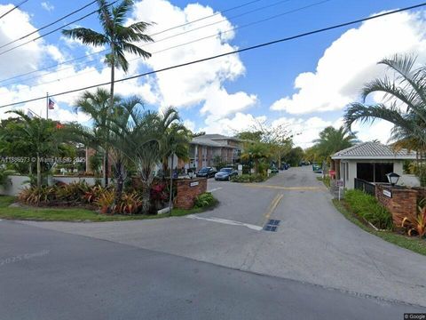 6782 Brookline Dr 6782 Hialeah FL 33015