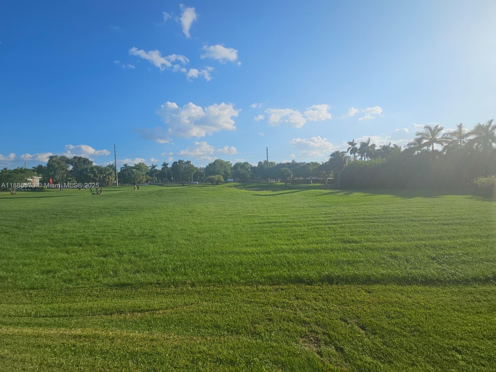 COUNTRY CLUB OF MIAMI CON - Residential