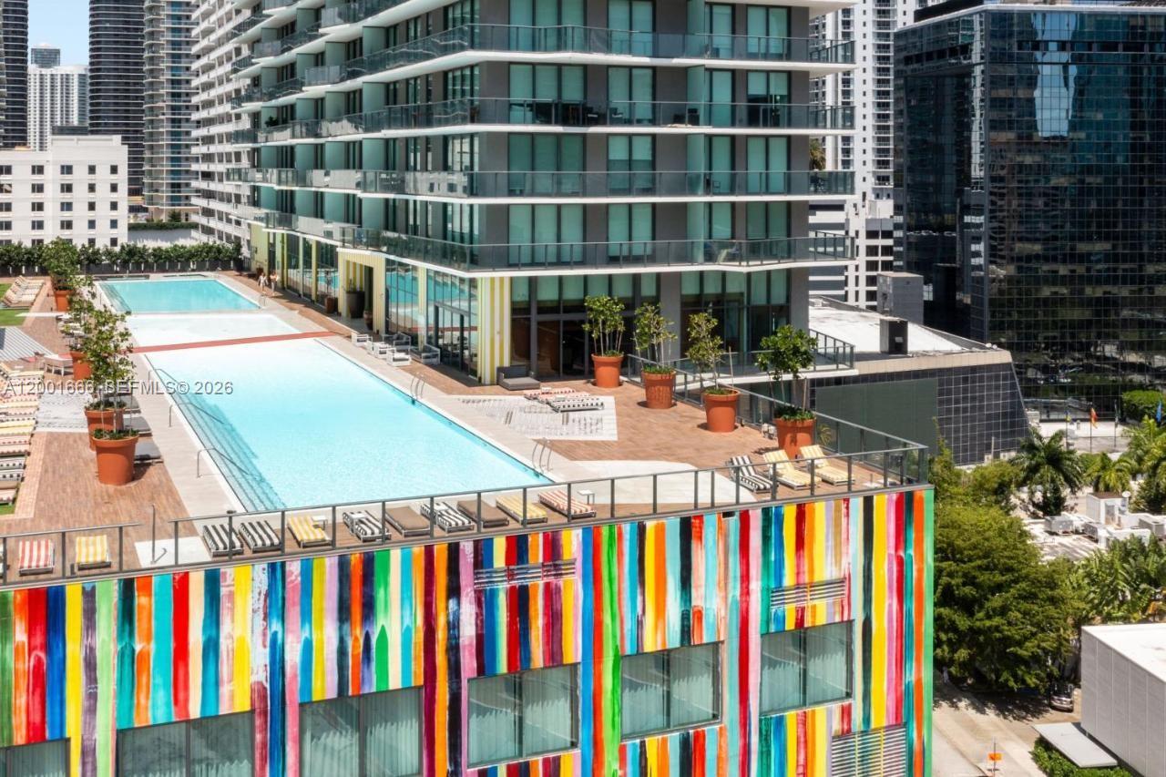 1300 S MIAMI AVENUE CONDO - Residential