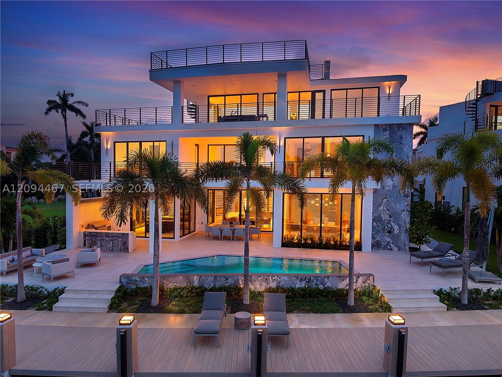 350 Circle Dr