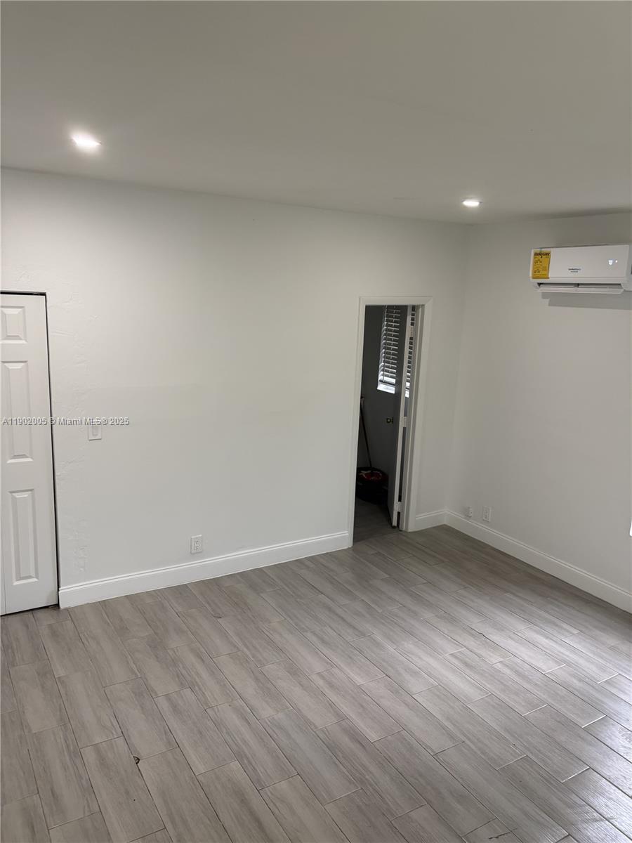 PINEWOOD PARK PL AMD 2ND - Residential Lease