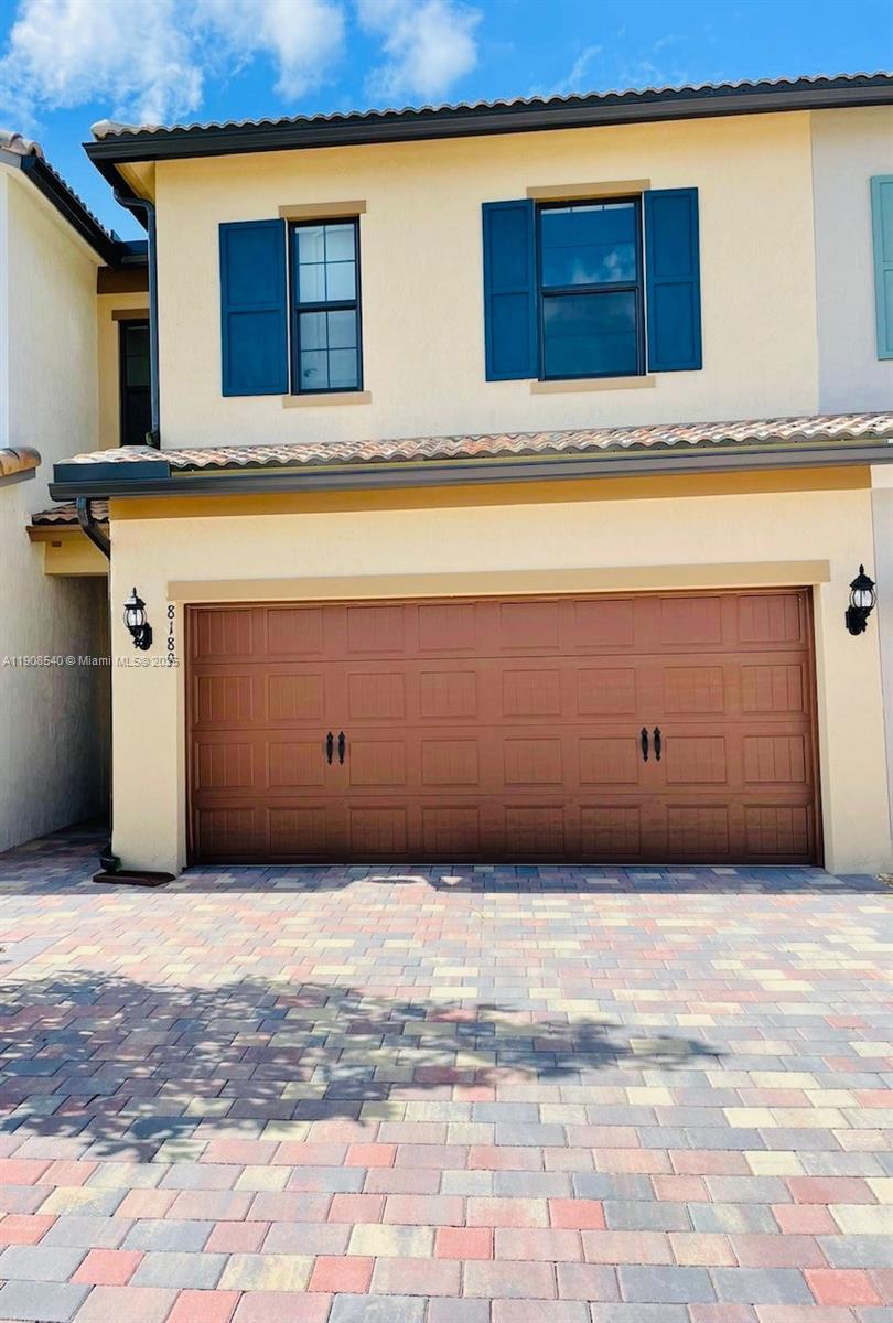 FIELDS AT GULFSTREAM POLO - Residential Lease