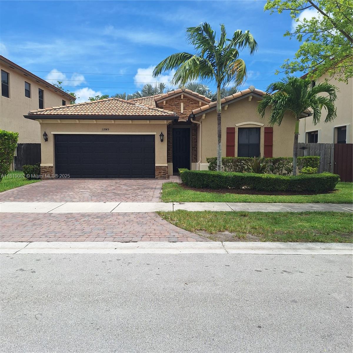 11845 Sw 232nd Ln, Miami, Broward County, Florida - 4 Bedrooms  
3 Bathrooms - 