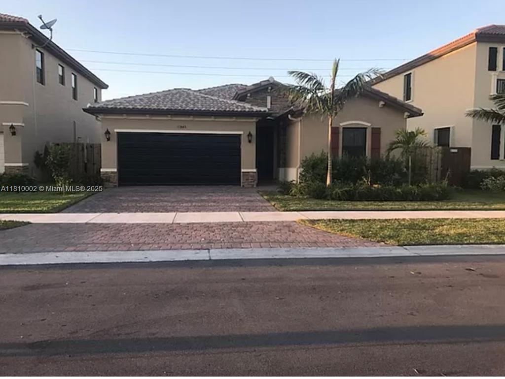 11845 Sw 232nd Ln, Miami, Broward County, Florida - 4 Bedrooms  
3 Bathrooms - 