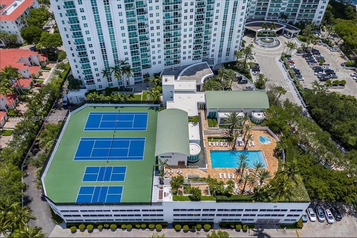 THE PENINSULA II CONDO - Residential