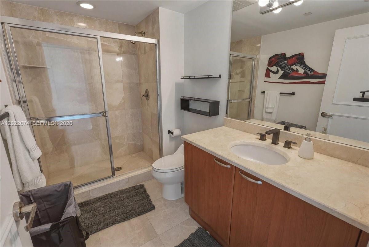 THE PENINSULA II CONDO - Residential