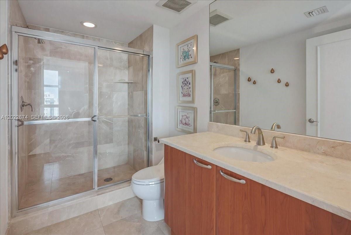 THE PENINSULA II CONDO - Residential