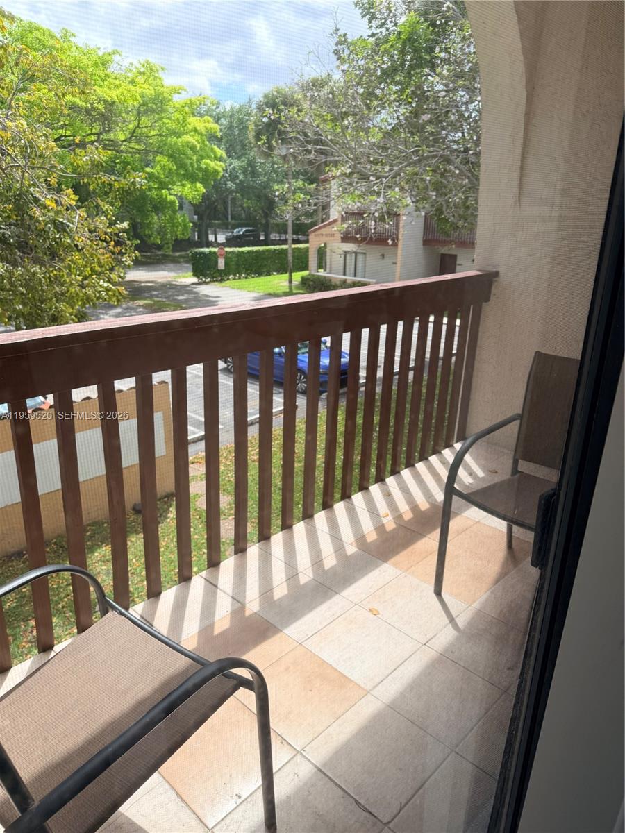 SANTA MARGARITA TOWNHOUSE - Residential Lease