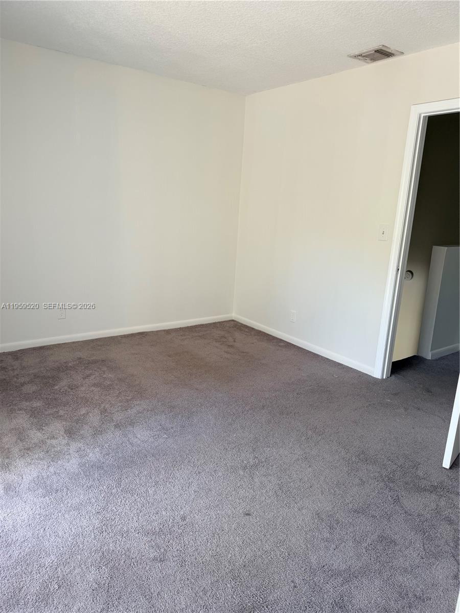 SANTA MARGARITA TOWNHOUSE - Residential Lease