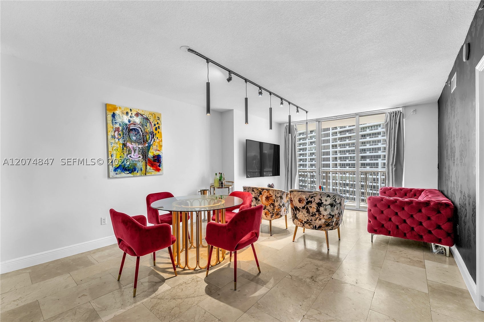 1750 Bayshore Drive 2004