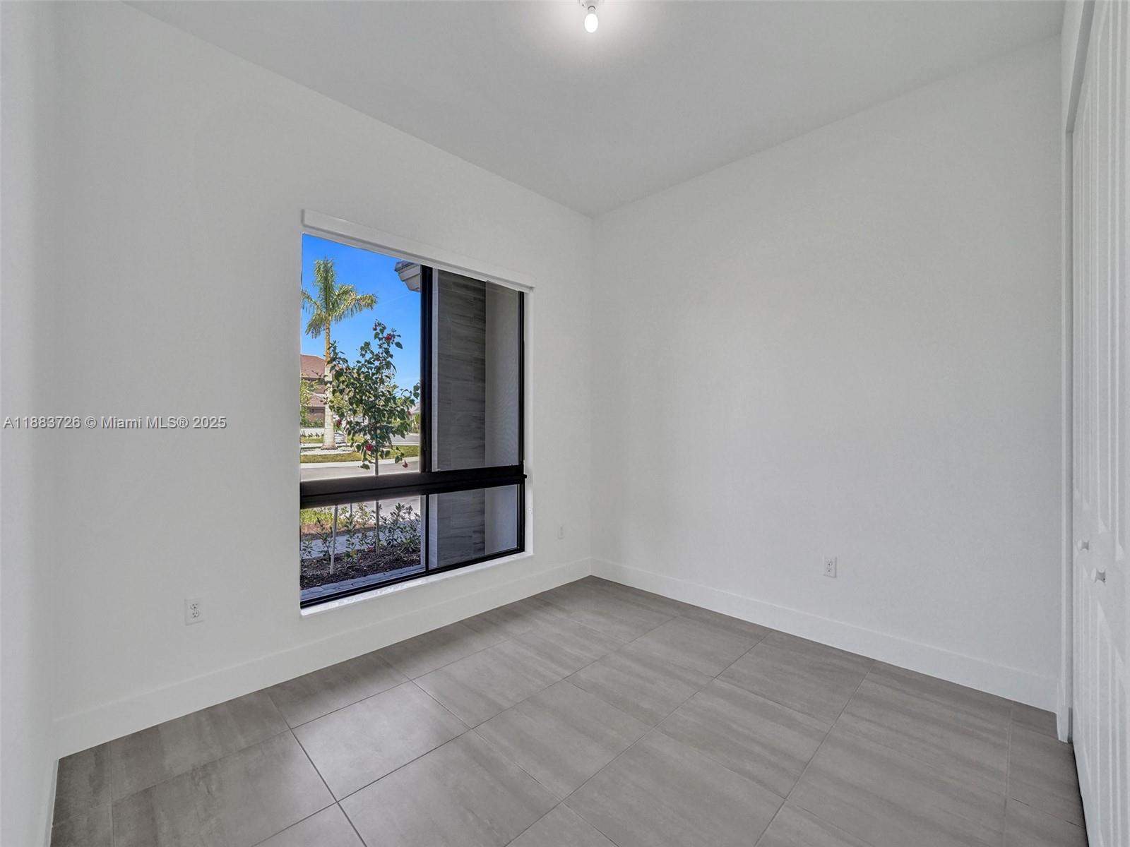 KINGFISHER RESERVE - Residential Lease