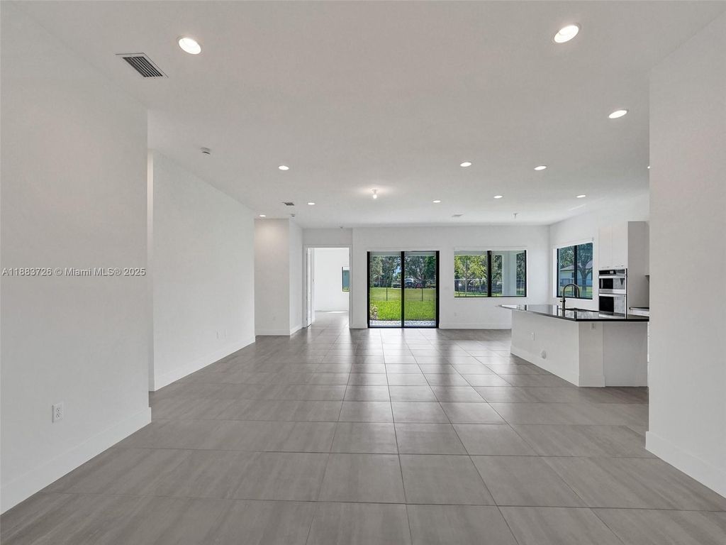 Photo of 5736 SW 104th Ter, Cooper City, FL 33328 (MLS # A11883726)