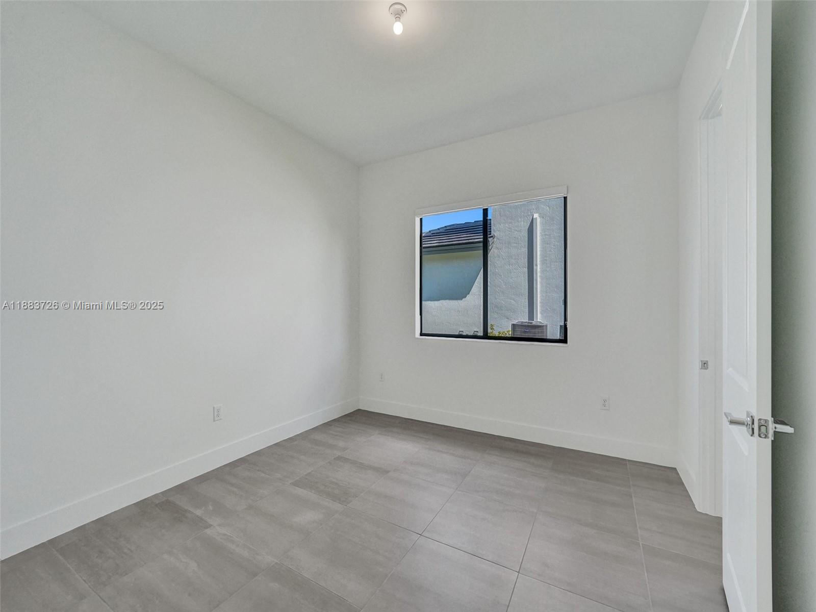 KINGFISHER RESERVE - Residential Lease