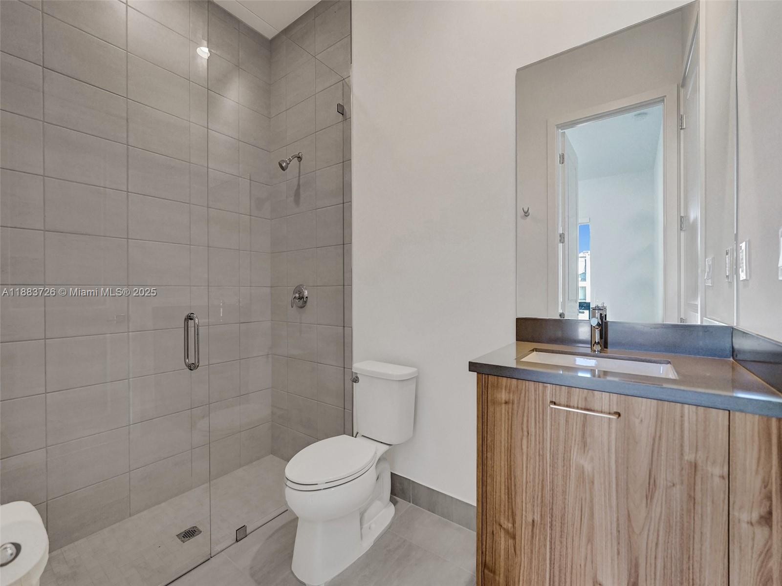 KINGFISHER RESERVE - Residential Lease