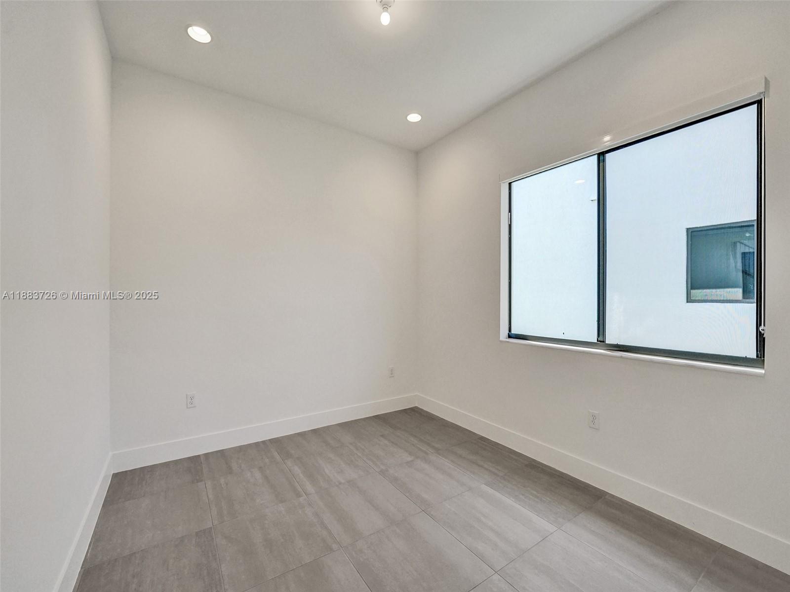 KINGFISHER RESERVE - Residential Lease