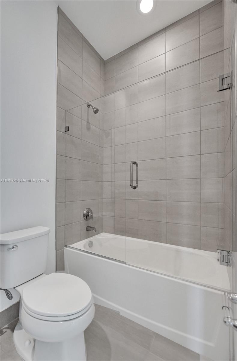 KINGFISHER RESERVE - Residential Lease