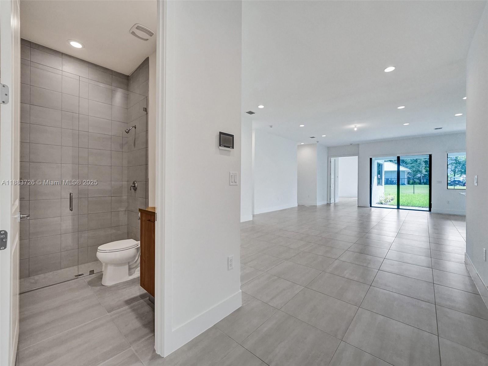 KINGFISHER RESERVE - Residential Lease