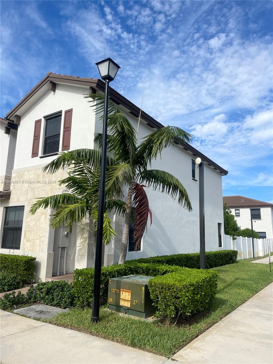 Rental Property at 10467 W 33rd Ct 10467, Hialeah, Miami-Dade County, Florida - Bedrooms: 3 
Bathrooms: 3  - $3,050 MO.