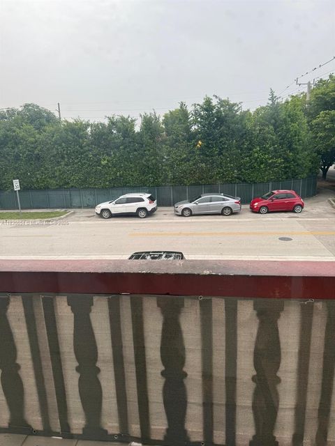 Photo of 1000 W 28 St #15, Hialeah, FL 33010 (MLS # A11830654) Photo of 1000 W 28 St #15, Hialeah, FL 33010 (MLS # A11830654)