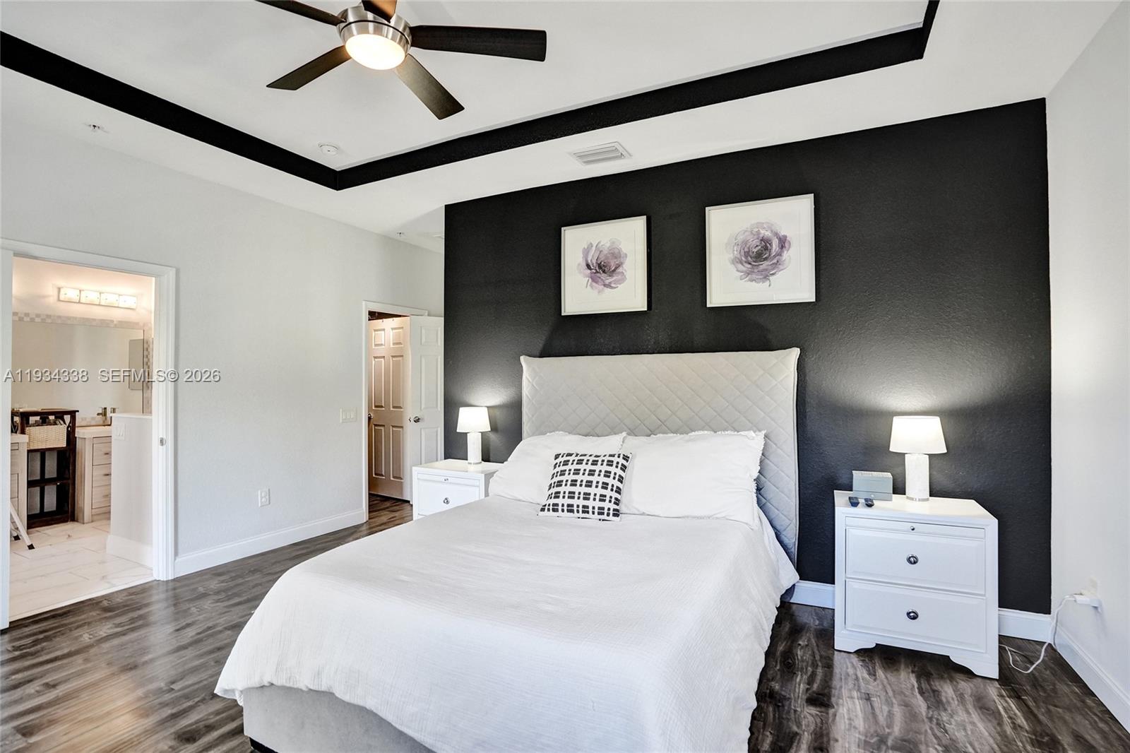 PALOMA LAKES - Residential