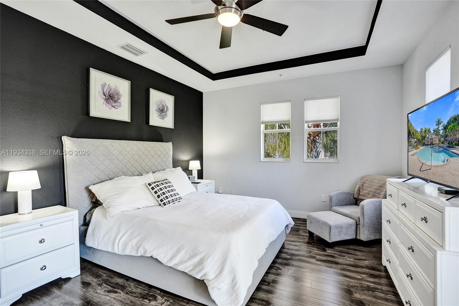 PALOMA LAKES - Residential