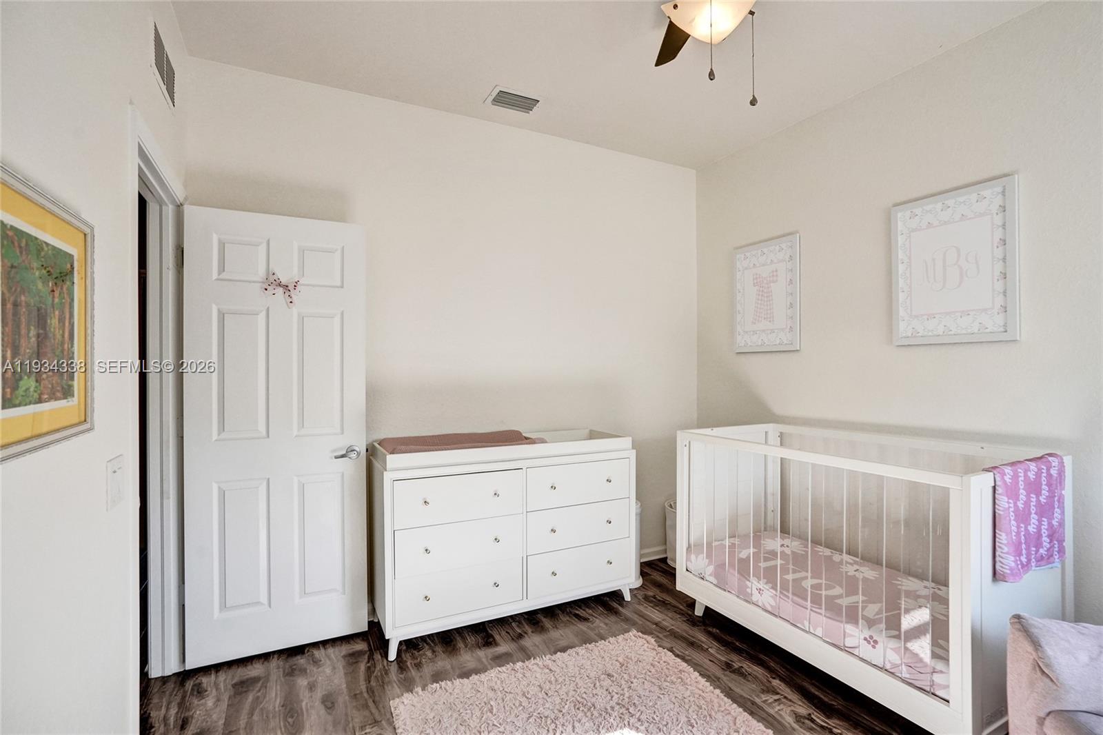 PALOMA LAKES - Residential