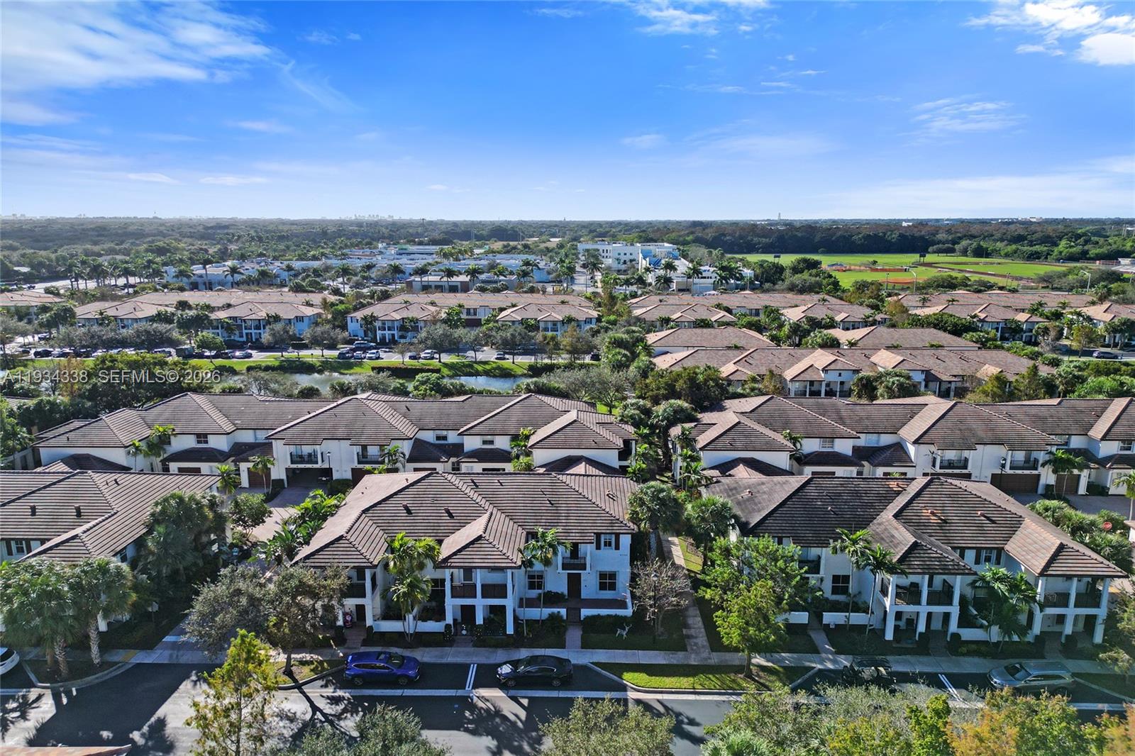 PALOMA LAKES - Residential