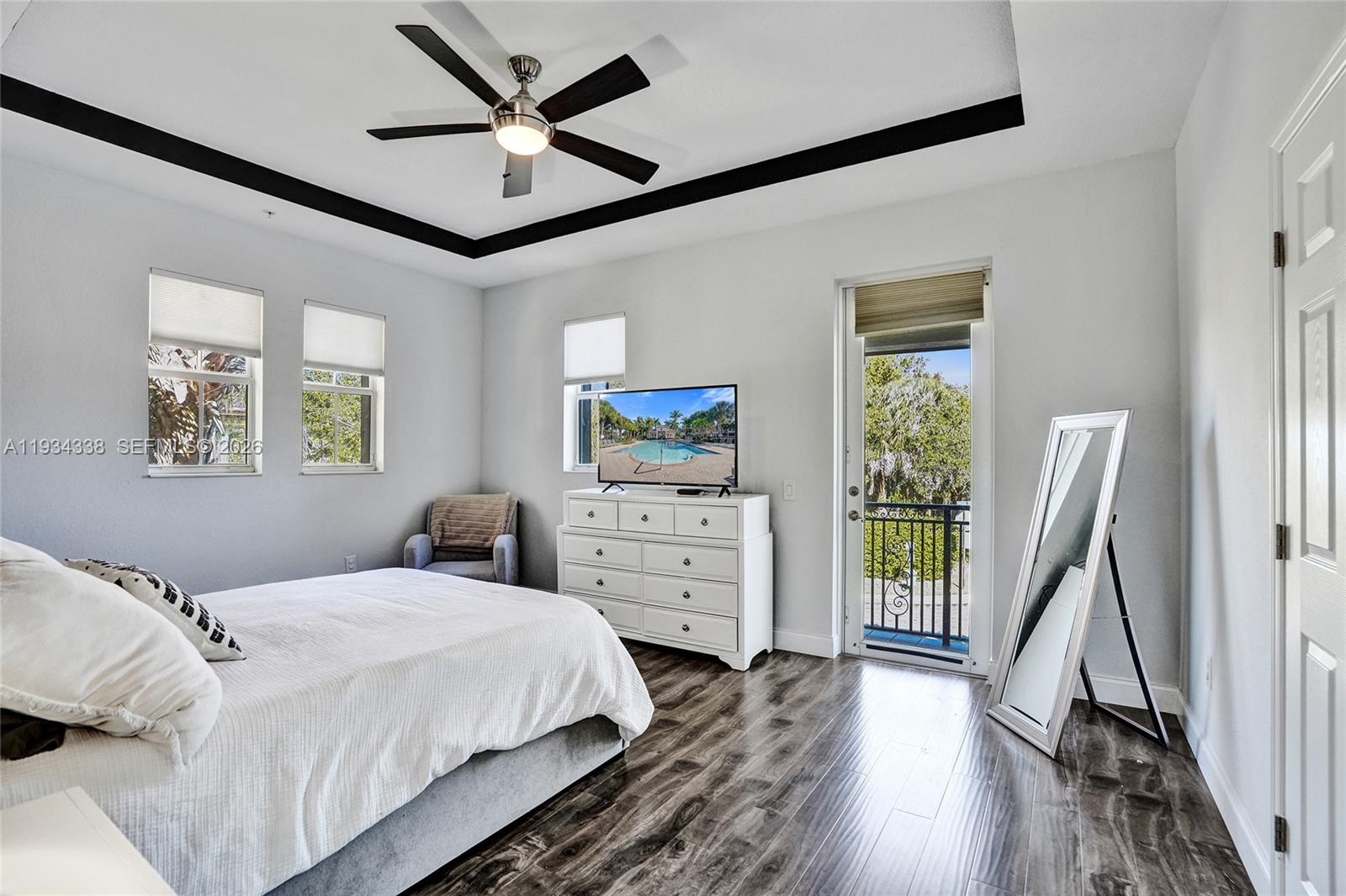 PALOMA LAKES - Residential