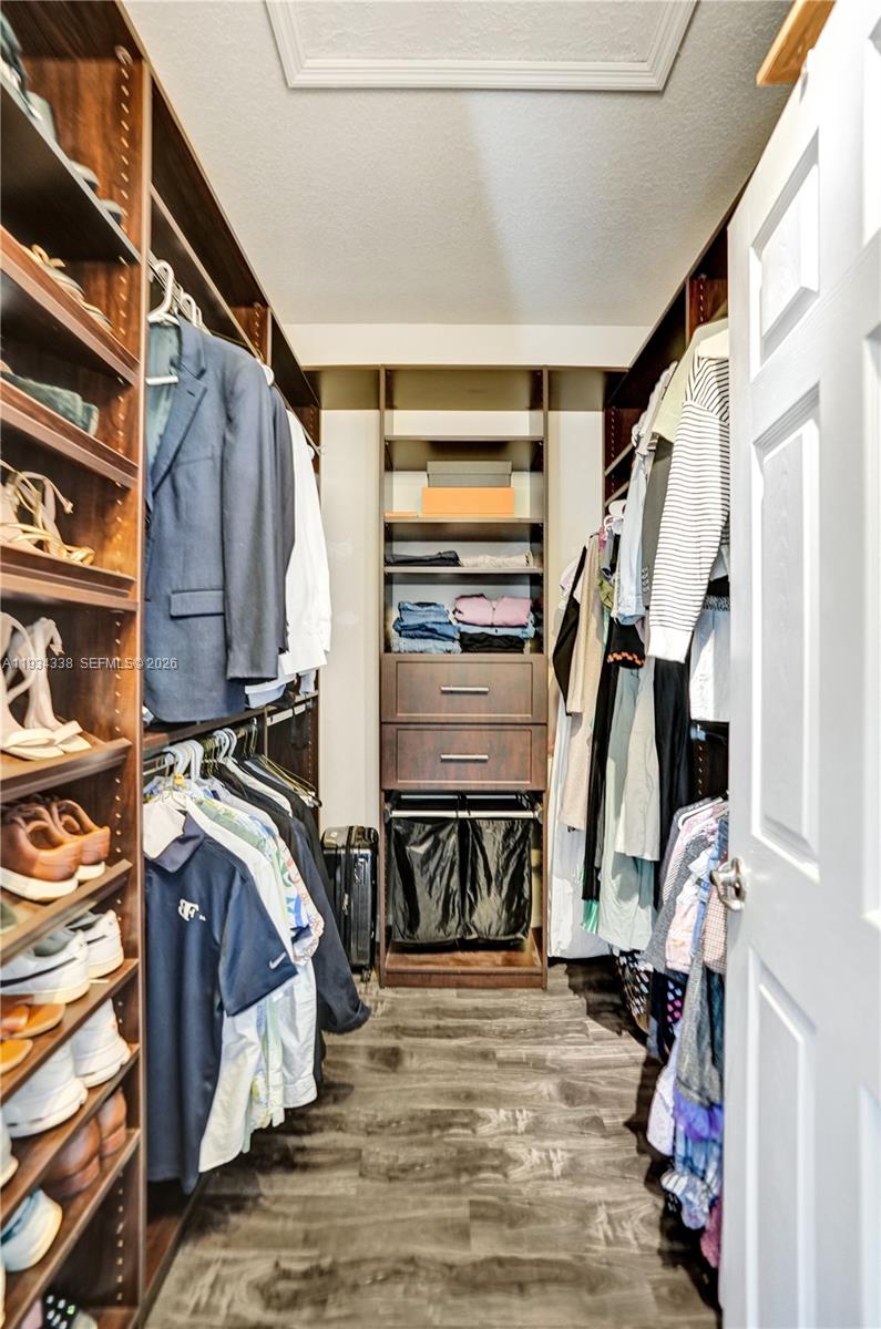 PALOMA LAKES - Residential