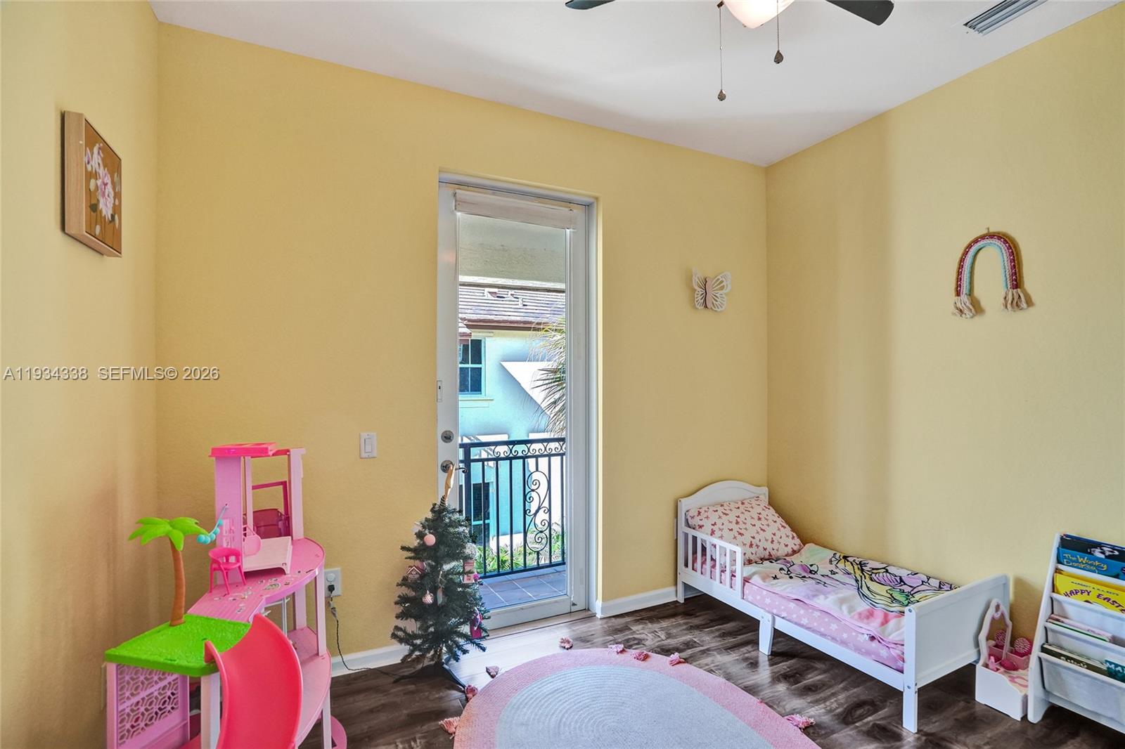 PALOMA LAKES - Residential