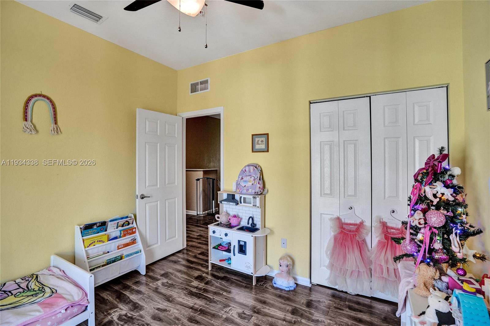 PALOMA LAKES - Residential