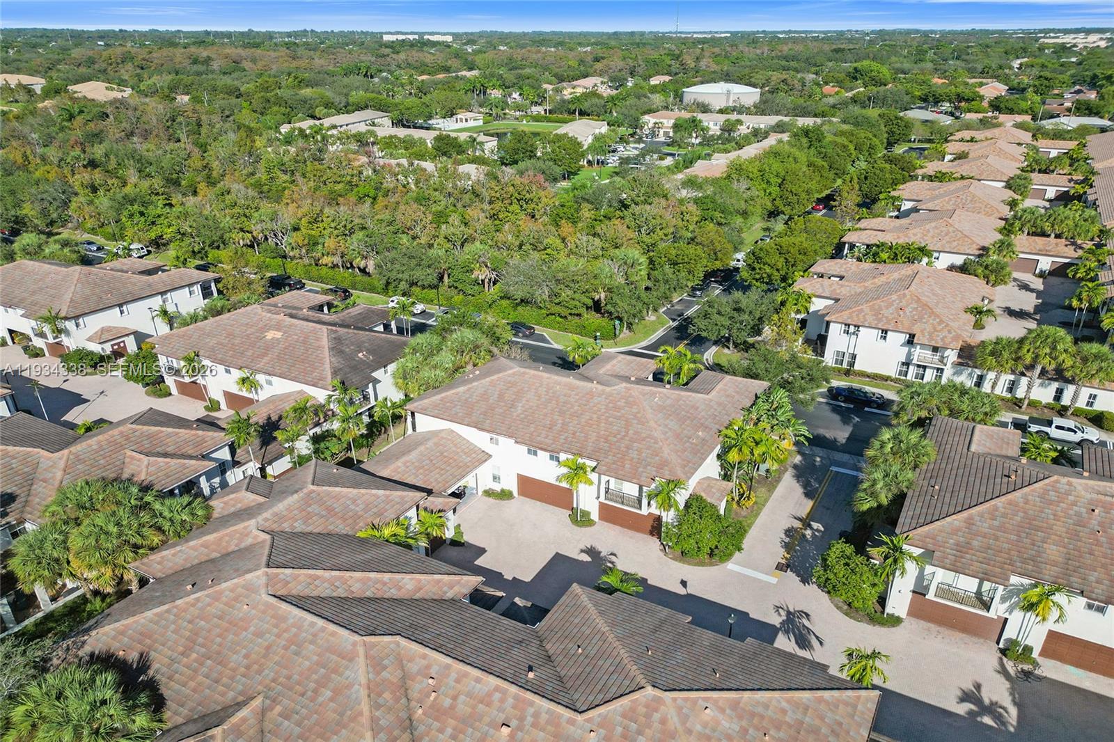 PALOMA LAKES - Residential