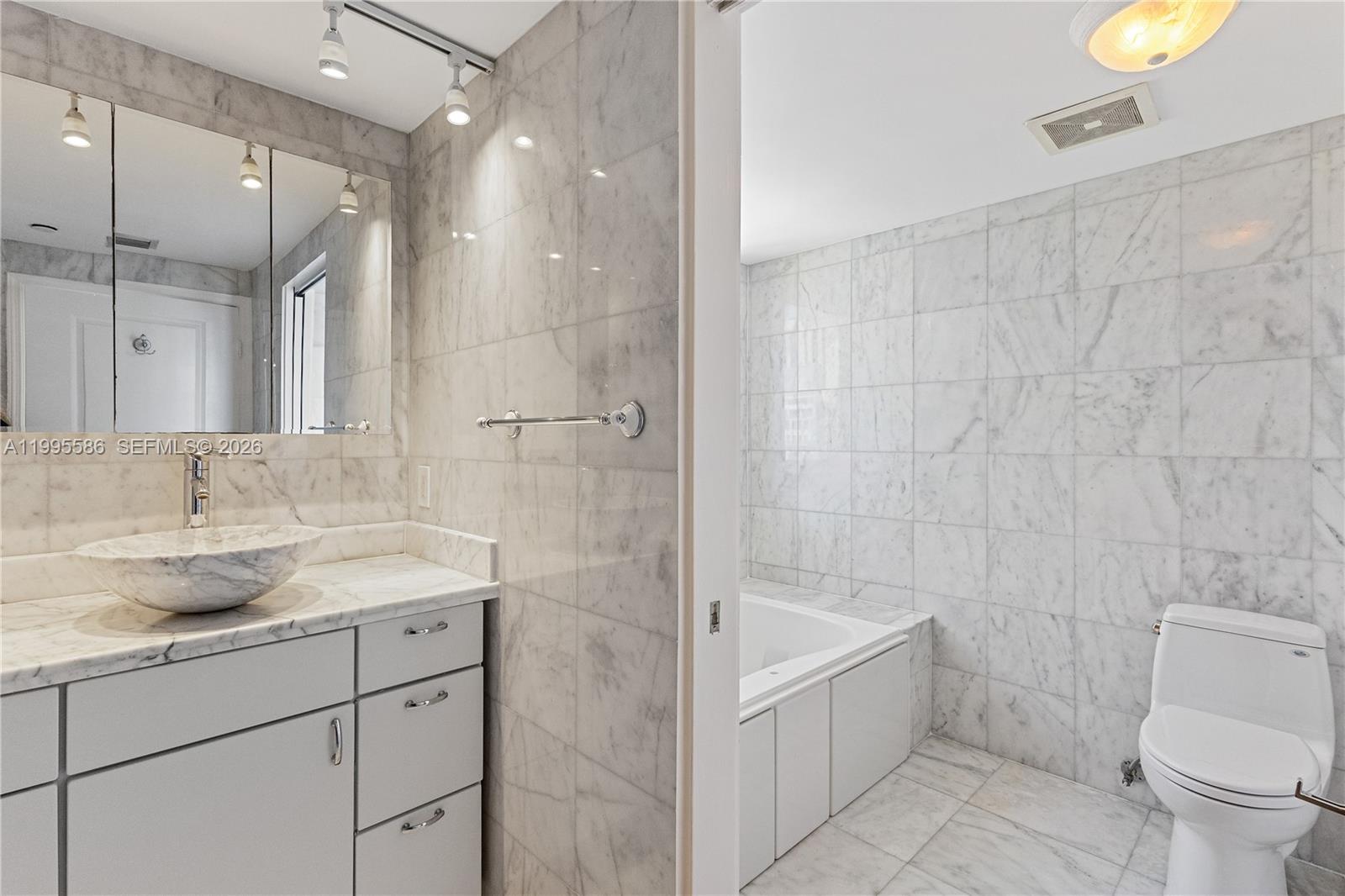 VUE AT BRICKELL CONDO - Residential