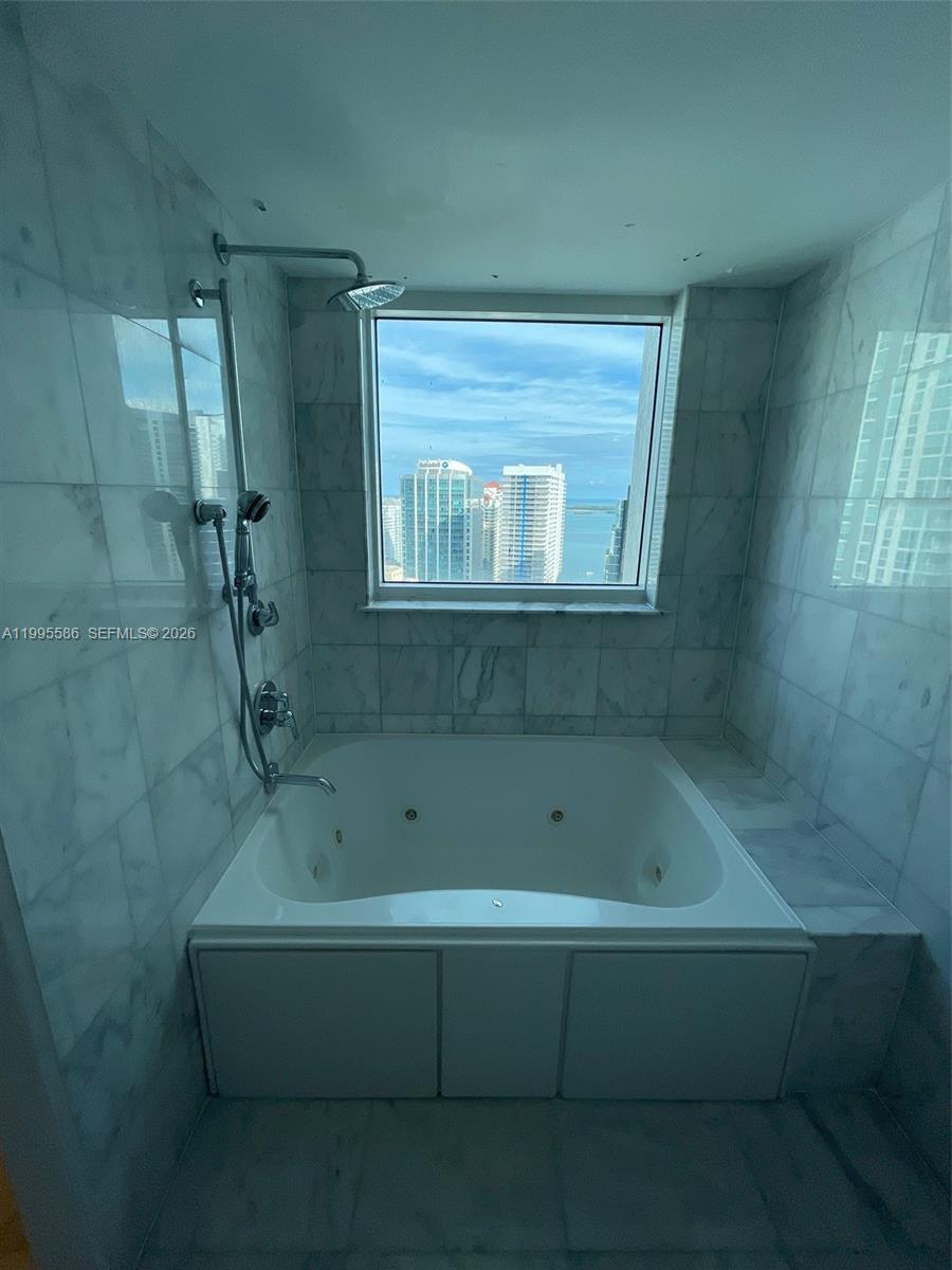 VUE AT BRICKELL CONDO - Residential