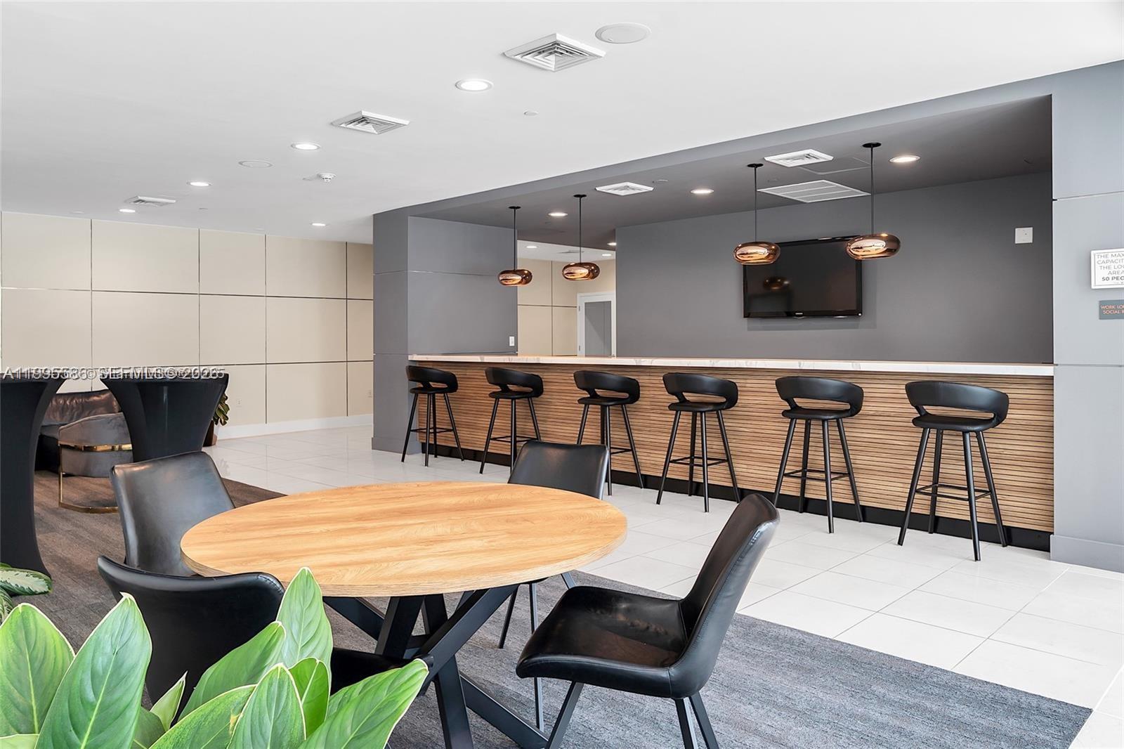 VUE AT BRICKELL CONDO - Residential