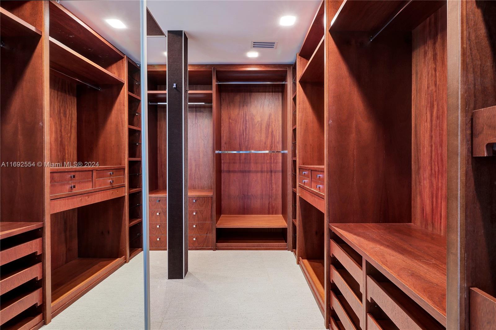 CONTINUUM ON SOUTH BEACH - Residential Lease